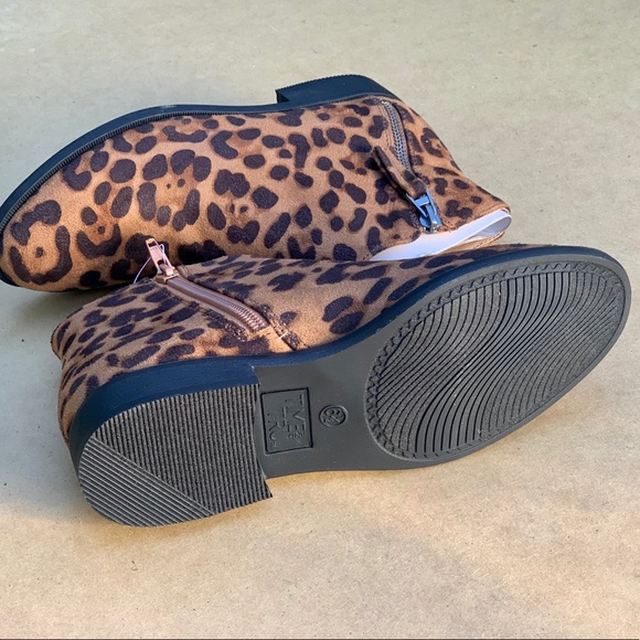 Women's Time and Tru Two Zip Leopard Print Bootie - Picture 3 of 8